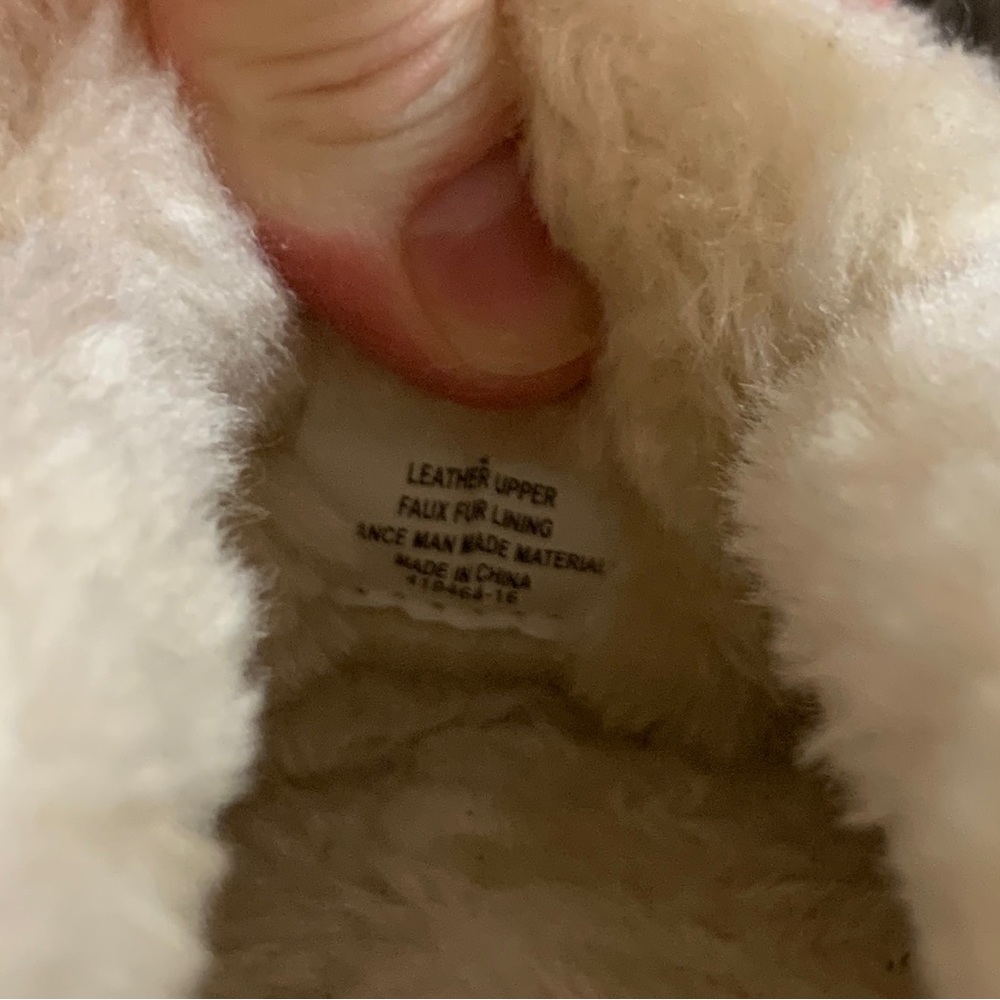 NIB MINNETONKA Slippers - Picture 11 of 12
